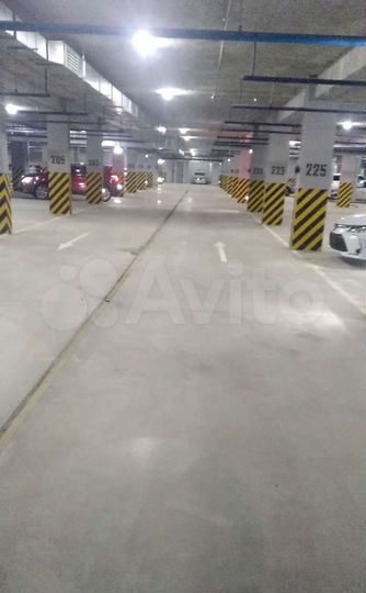 Машиноместо, 20 м²