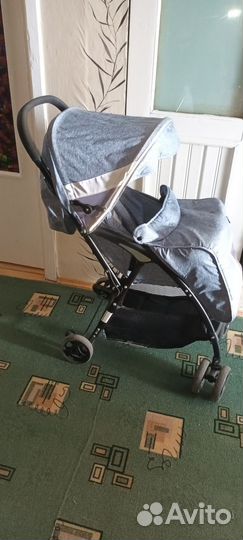 Коляска прогулочная
