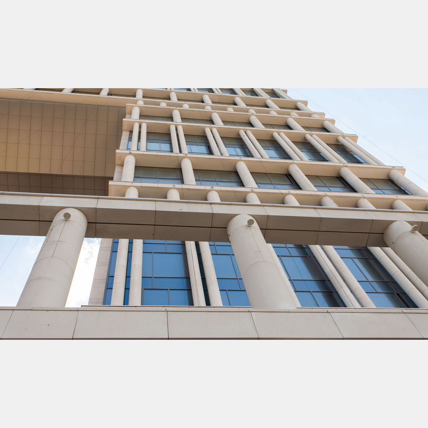 4-к. квартира, 138 м², 10/23 эт.