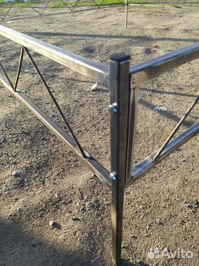 Оградки на кладбище