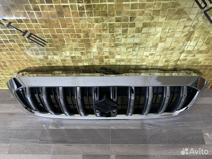 Решетка радиатора на Suzuki SX-4 II 16-22 новая