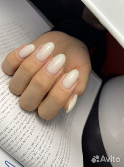 Мастер маникюра