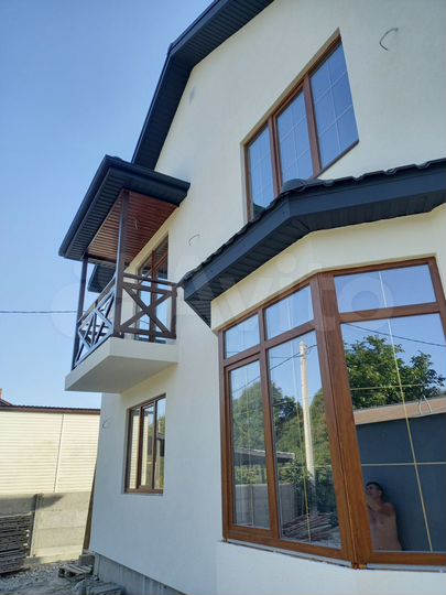 Дом 290 м² на участке 6 сот.