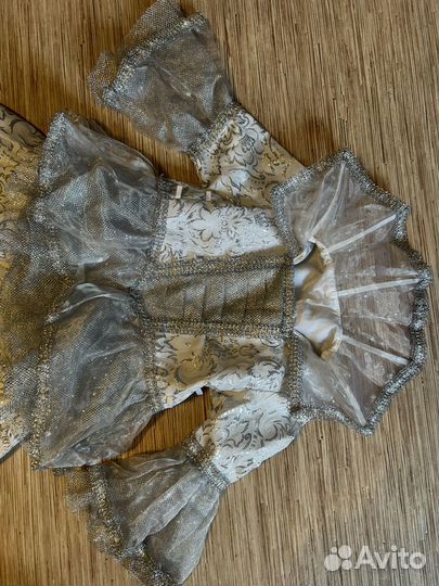 Офигенское праздничное платье Снежной Королевы