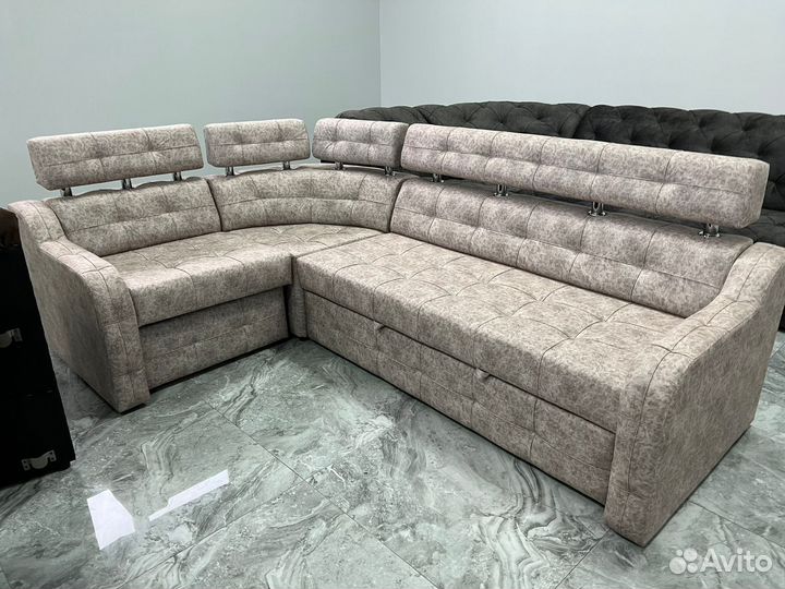 Диван угловой
