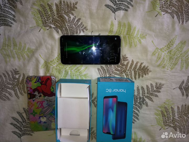 HONOR 8C, 3/32 ГБ
