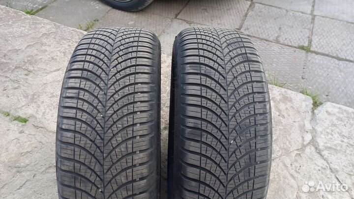 Goodyear Vector 4Seasons Gen-3 205/55 R17 95V