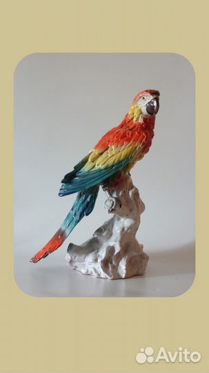 Скульптура фарфор попугай антиквариат из Европы