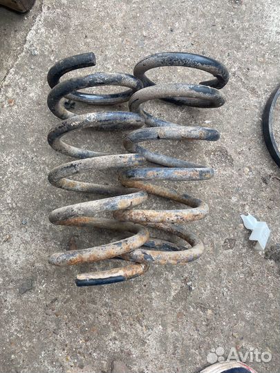 Пружины задние Mitsubishi rvr