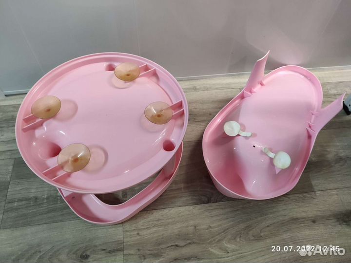 Горка и круг для купания