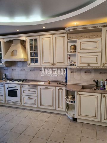 3-к. квартира, 73 м², 1/4 эт.