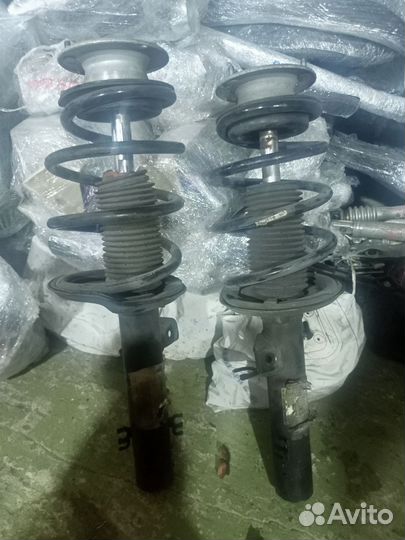 Передние стойки в сборе бмв х3 е83