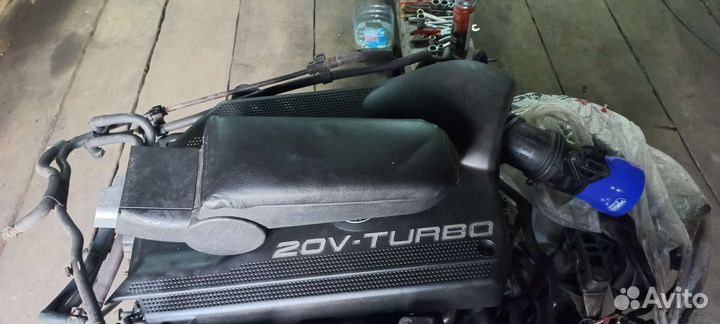 Подлокотник golf 4 bora oktavia tour
