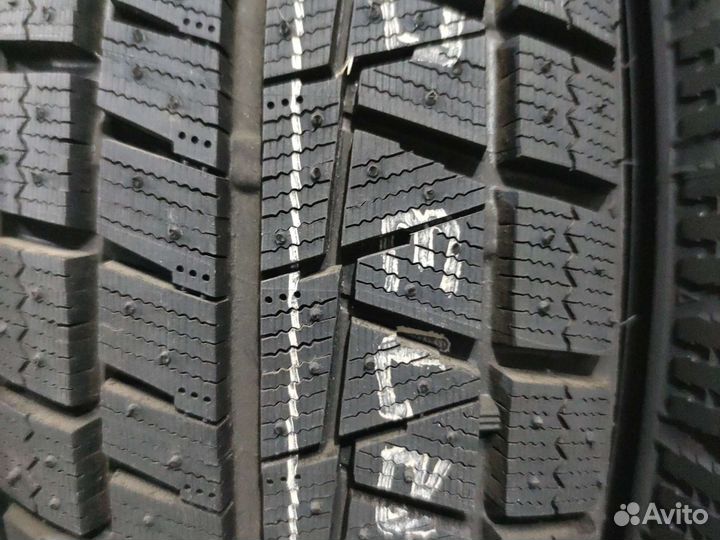 Bridgestone Blizzak Revo GZ 175/70 R13 82S