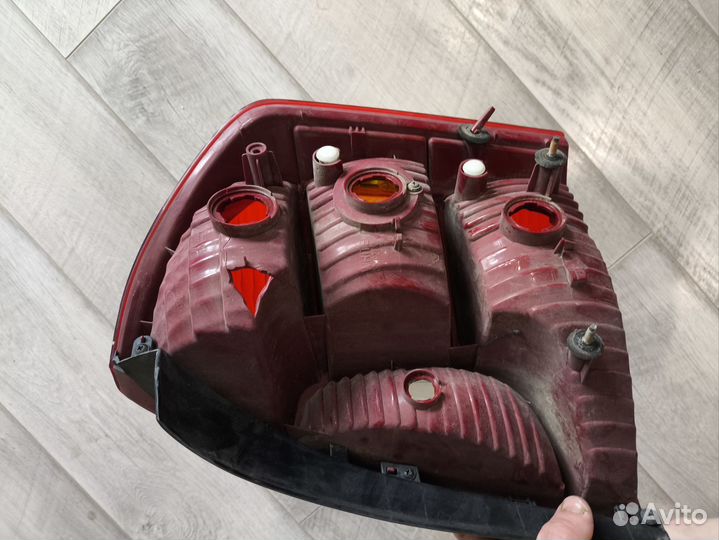 Задняя левая фара Hyundai Verna