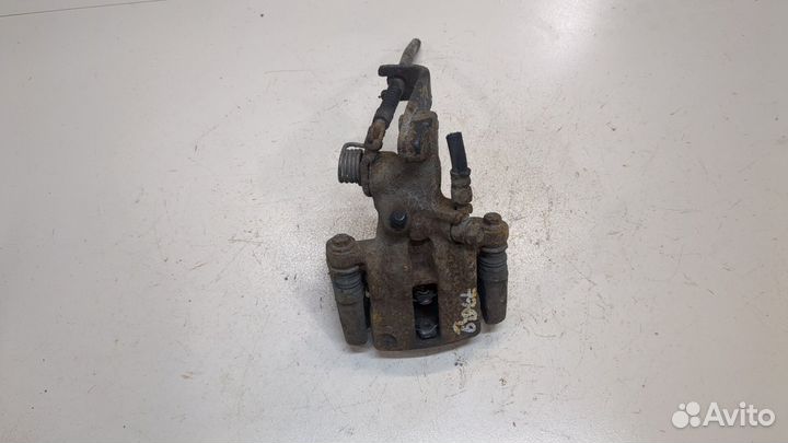 Суппорт Nissan Primera P11, 1999