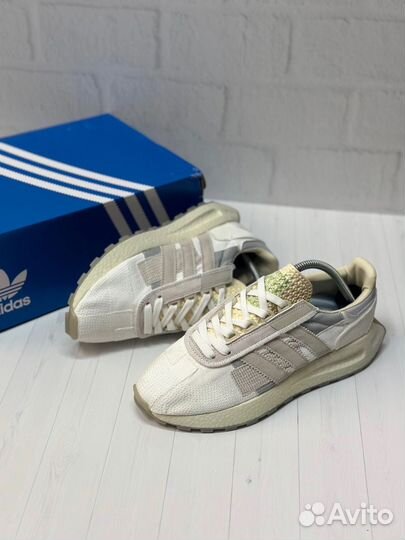 Кроссовки Adidas retropy e5