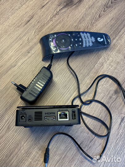 Продам WI-FI iptv-приставку SML-482 HD