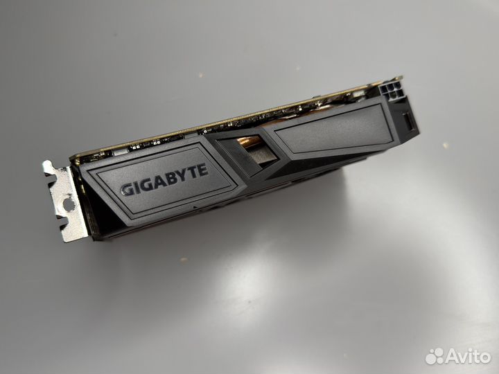 GTX 1060 6GB gigabyte ITX