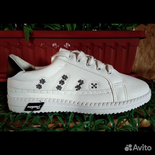 Кеды женские, белые, 37,39 р, новые