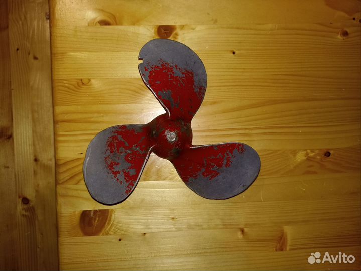 Винт для лодочного мотора