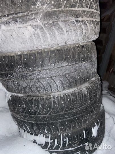 Bridgestone Ice Cruiser 7000 205/55 R16