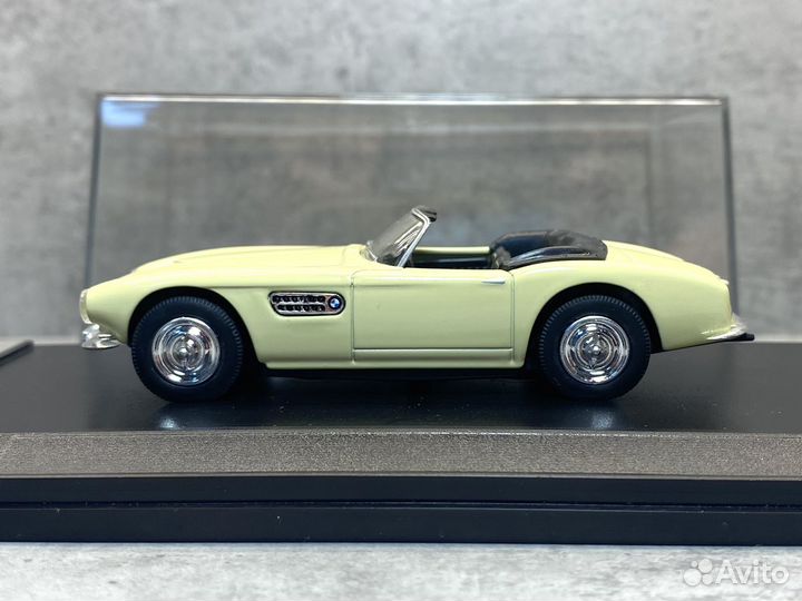 Коллекционная модель BMW 507 roadster 1:43 Amercom