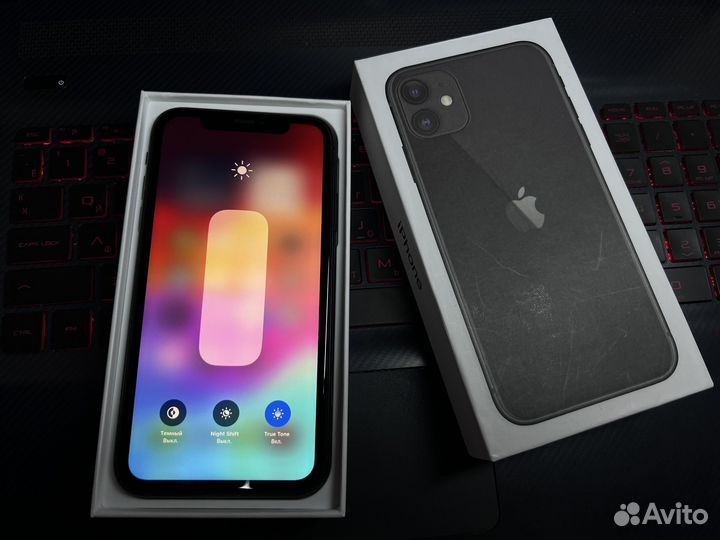 iPhone 11, 64 ГБ