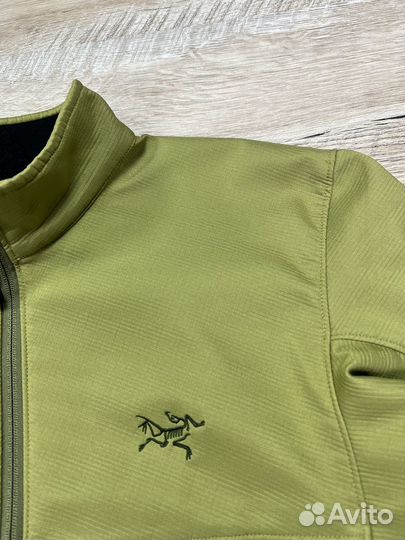 Куртка женская Arcteryx