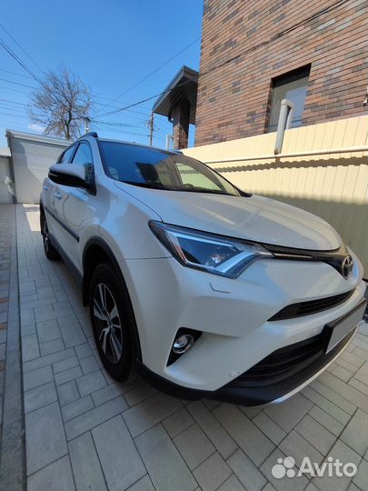 Toyota RAV4 2.0 CVT, 2017, 180 000 км