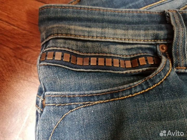 Джинсы женские levis