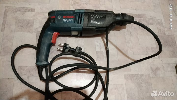 Перфоратор Bosch GBH 240 professional