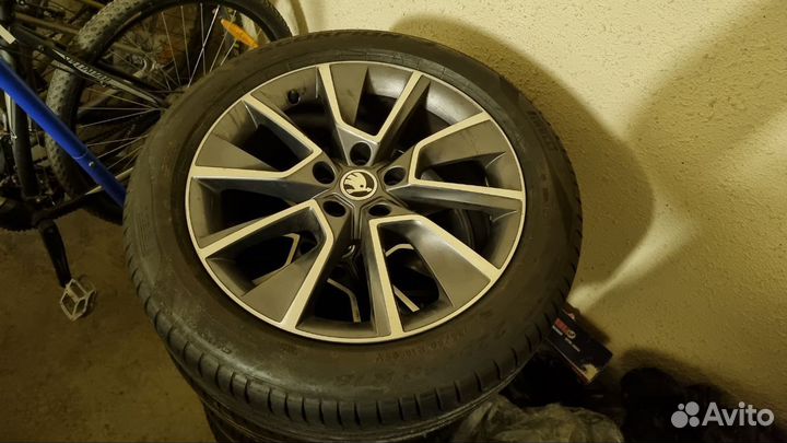Колеса Skoda R18 Braga + Pirelli 225/50R18