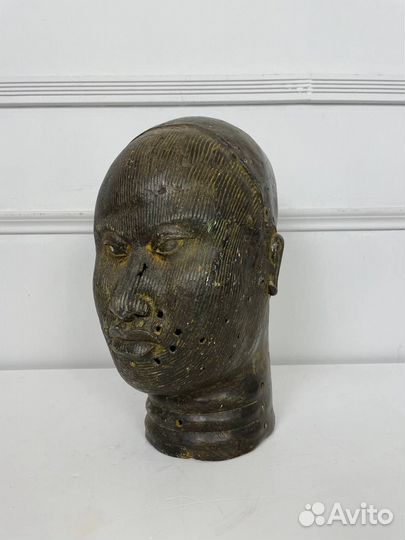 Бронзовая скульптура