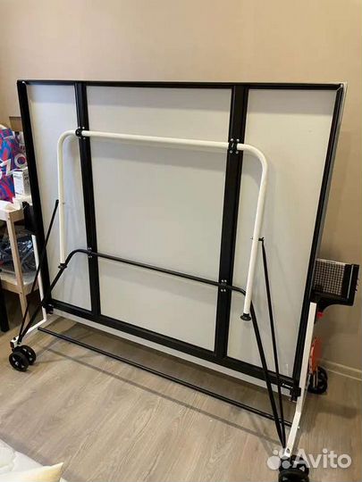 Теннисный стол