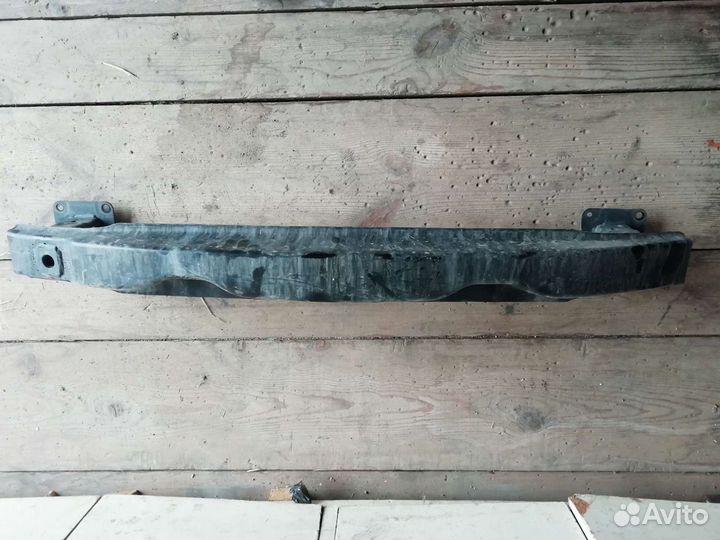 Volkswagen Tiguan усилитель заднего бампера