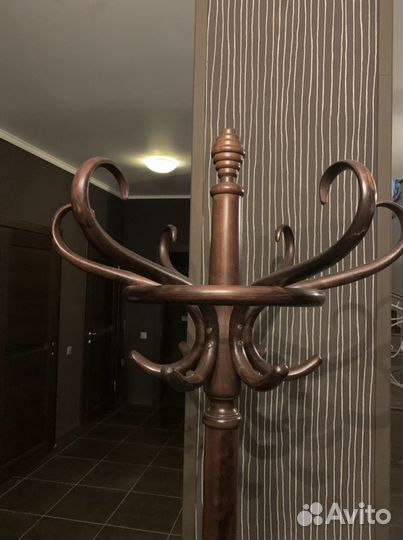 Вешалка напольная