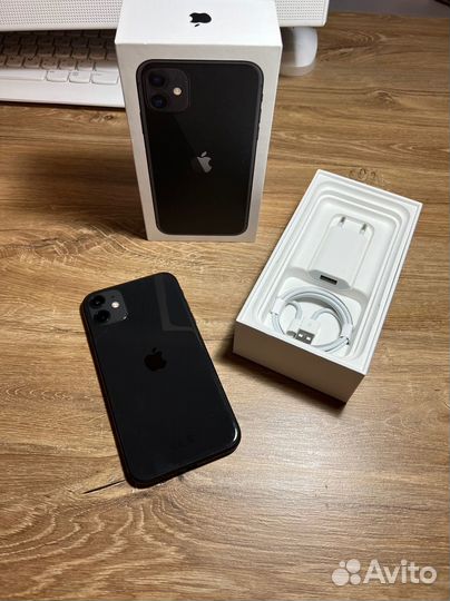 iPhone 11, 64 ГБ