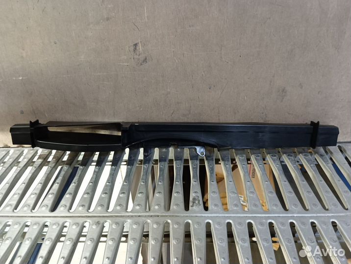 Дефлектор радиатора Skoda Octavia 2 А5 2004-2013