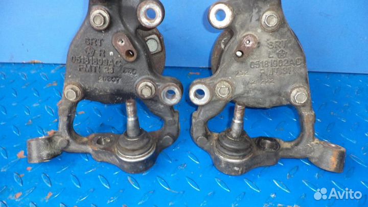 Кулак поворотный правый, Dodge Challenger 2021