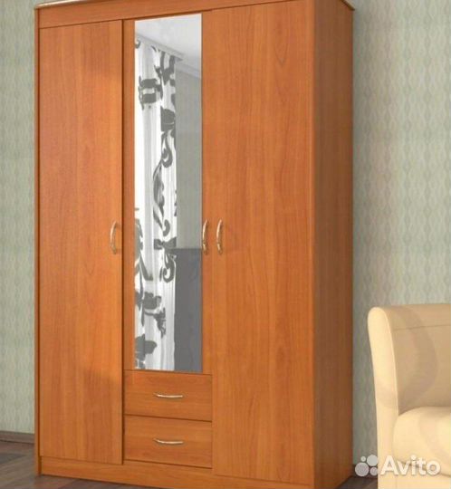 Продам шифоньер