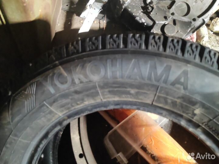 Yokohama Ice Guard IG55 215/65 R16 102T