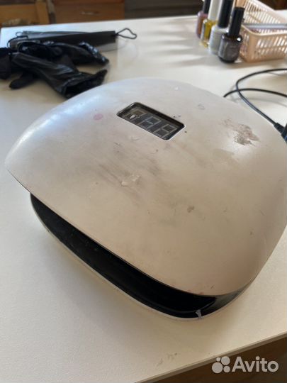 Профессиональная лампа для мвникюра