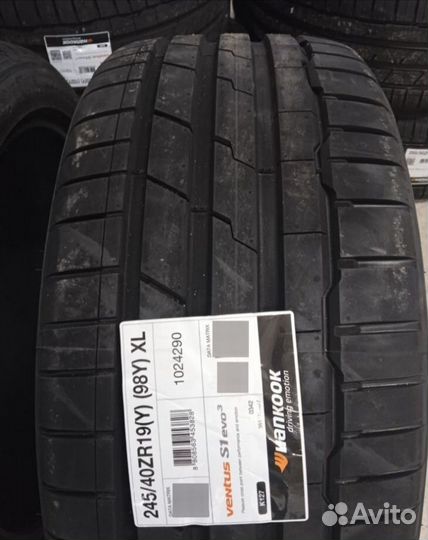 Hankook Ventus S1 Evo 3 K127 245/40 R19 и 265/35 R19 98W