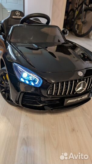 Детский электромобиль Mercedes-Benz AMG GT R