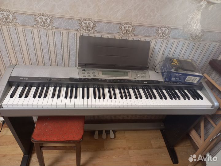 Продаю электронное пианино