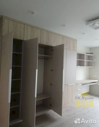 Угловой шкаф