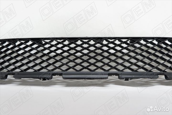 Решетка в бампер нижняя Mitsubishi ASX 2010-2012