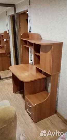 Компьютерный стол