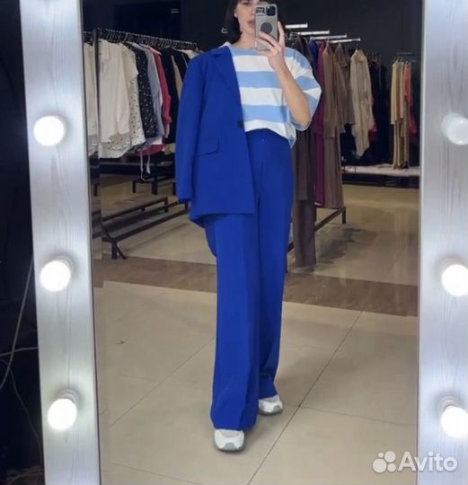 Костюм брючный 42-44